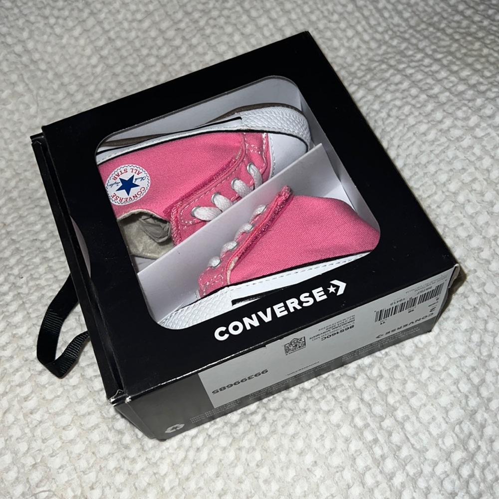 Brand NEW baby girl converse